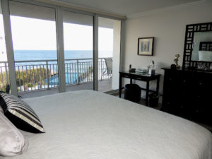 Master Bedroom 1 300x225