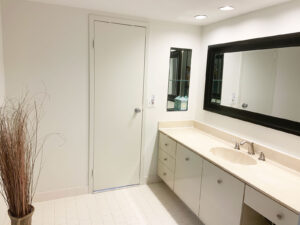 Master Bathroom 2 300x225