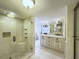 Barclay 410 | Spacious Corner Residence IMG 9855 2 300x225